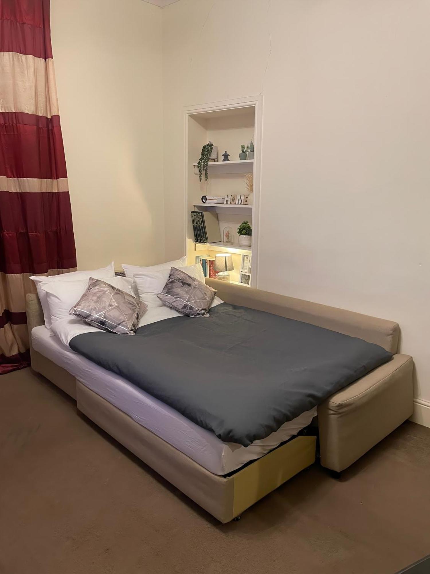 Comfy 2 Bedroom Flat Near Edinburgh City Center Exterior photo